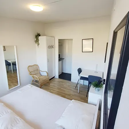 Double 4 With Free Parking Appartement Nørresundby